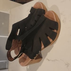 dansko chunky sandals-